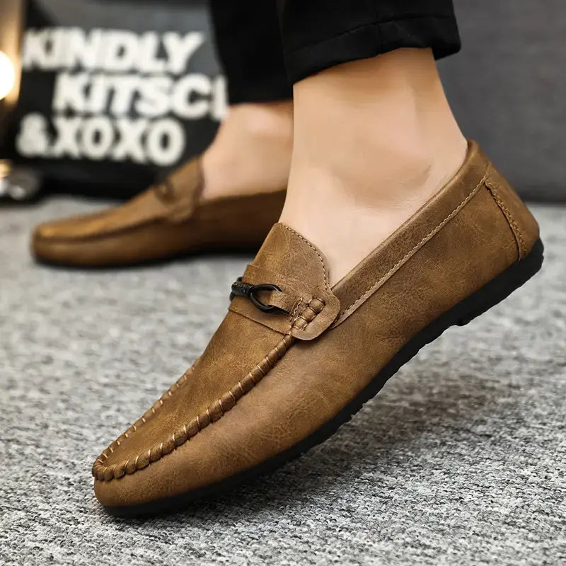 🔥🔥🥿 Pantofi casual din piele, cu profil jos, pentru bărbați – versatili și respirabili, prevăzuți cu tălpi moi, antiderapante.