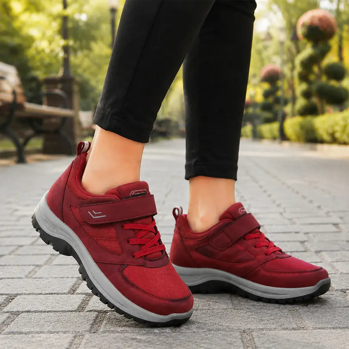 Adidași Ortopedici de Walk / Mers pe Jos pentru Femei – Închidere cu Căptușeală Velcro, Talpă Flexibilă Antiderapantă și Material Respirabil 👟👵🌸
