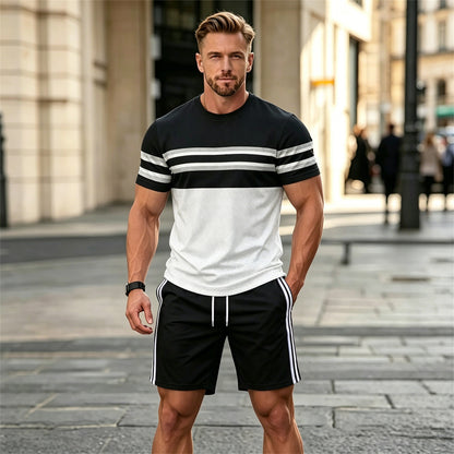 ✨Set sport bărbătesc din două piese, ideal pentru vară: tricou confortabil cu mânecă scurtă și pantaloni scurți.