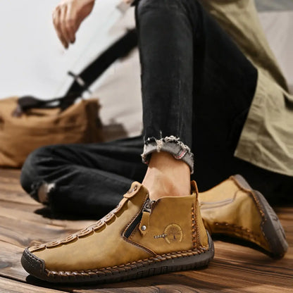👞💥【38-48】Noutate pentru iarna 2026: Ghete bărbătești cu fermoar și căptușeală din blană, în stil Martens – călduroase, confortabile și stilate pentru zilele de iarnă!