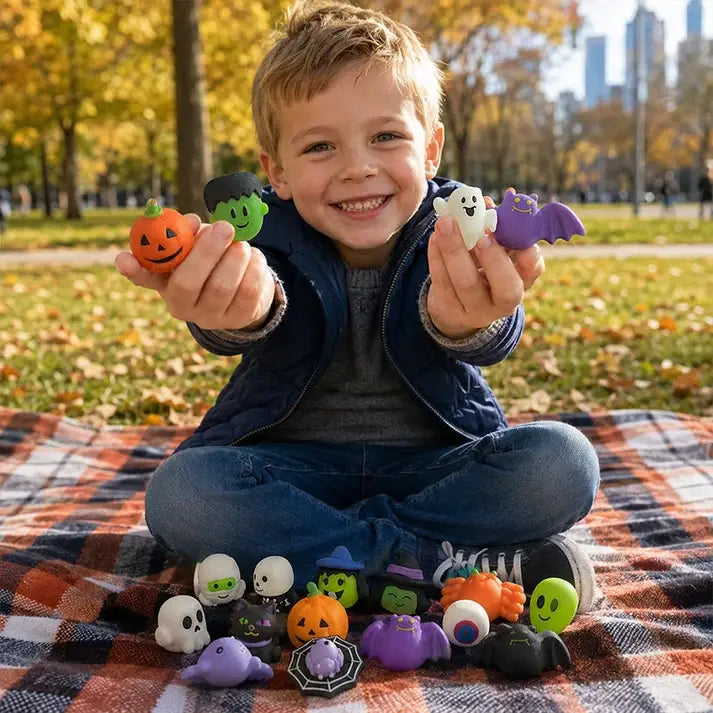 Set de 50 de jucării antistres – 159 lei 🎃 Tematică de Halloween, în formă de plăcinte drăguțe cu dovleci și fantome