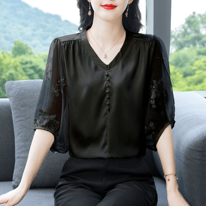 【🏆Cumpără 1 primești 1 gratis】✨【L-5XL】Cămașă nouă, cu decolteu în V, elegantă, cu imprimeu brodat