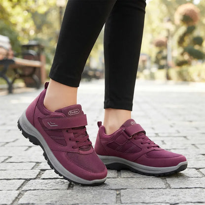Adidași Ortopedici de Walk / Mers pe Jos pentru Femei – Închidere cu Căptușeală Velcro, Talpă Flexibilă Antiderapantă și Material Respirabil 👟👵🌸