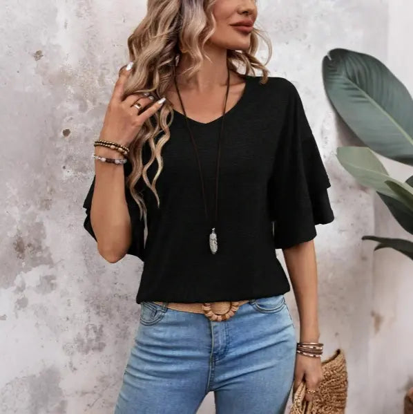 🎀Tricou de damă nou, de culoare uni, cu decolteu în V și mâneci duble, lejere.