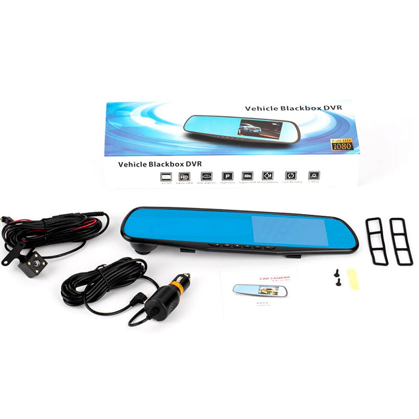 HD auto kamera so širokouhlým displejom💻 4K ultra HD📲 Prepojenie s mobilnou aplikáciou, ovládanie hlasom🎙 Predné a zadné nahrávanie