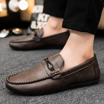 🔥🔥🥿 Pantofi casual din piele, cu profil jos, pentru bărbați – versatili și respirabili, prevăzuți cu tălpi moi, antiderapante.