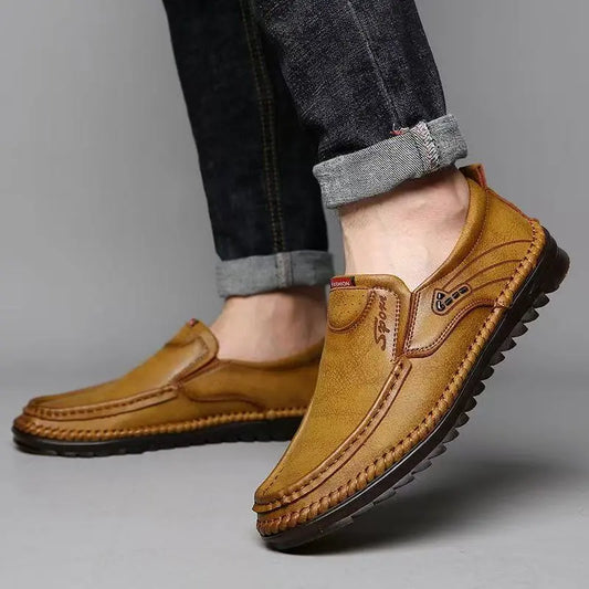 👞【39-44】Pantofi casual noi pentru bărbați; pantofi eleganți și versatili din piele naturală, potriviți pentru ținute office.