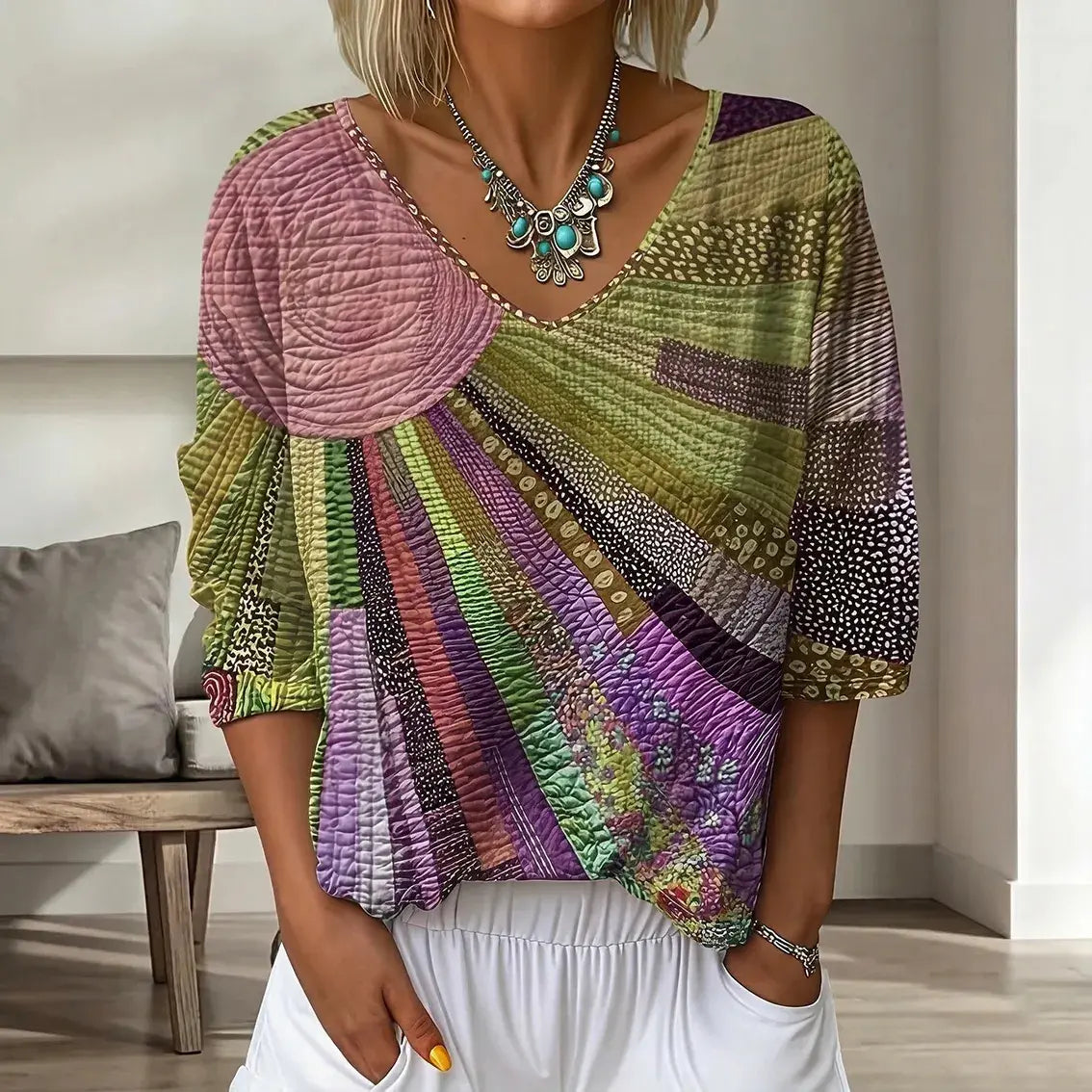 ⏰Tricou cu mânecă trei sferturi, decolteu în V, imprimeu floral retro și imprimeu artistic în gradient.