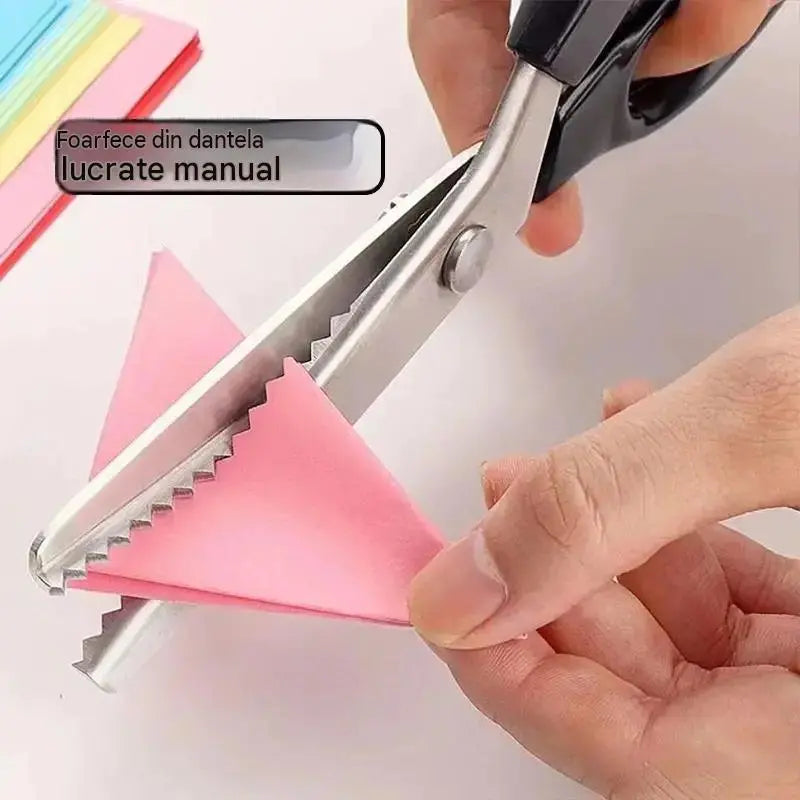 🔥Cumpără 1, primești 1 gratuit✂️ Foarfece profesionale cu dinți zimțați‑foarfece ascuțite cu zimți pentru țesături