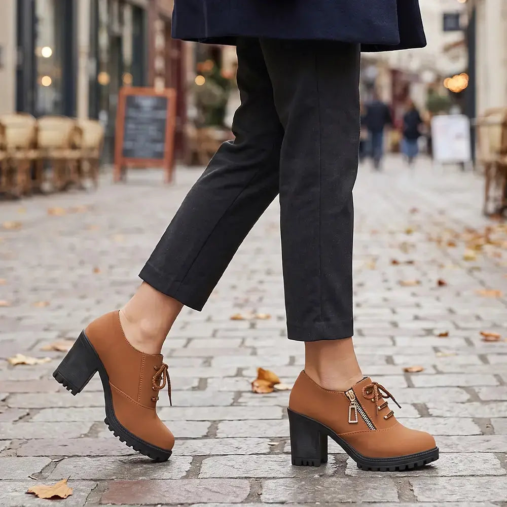 【Mărimi 35–42】🤎 Botine maro cu toc pentru femei, în stil vintage – combinația perfectă între stil și confort
