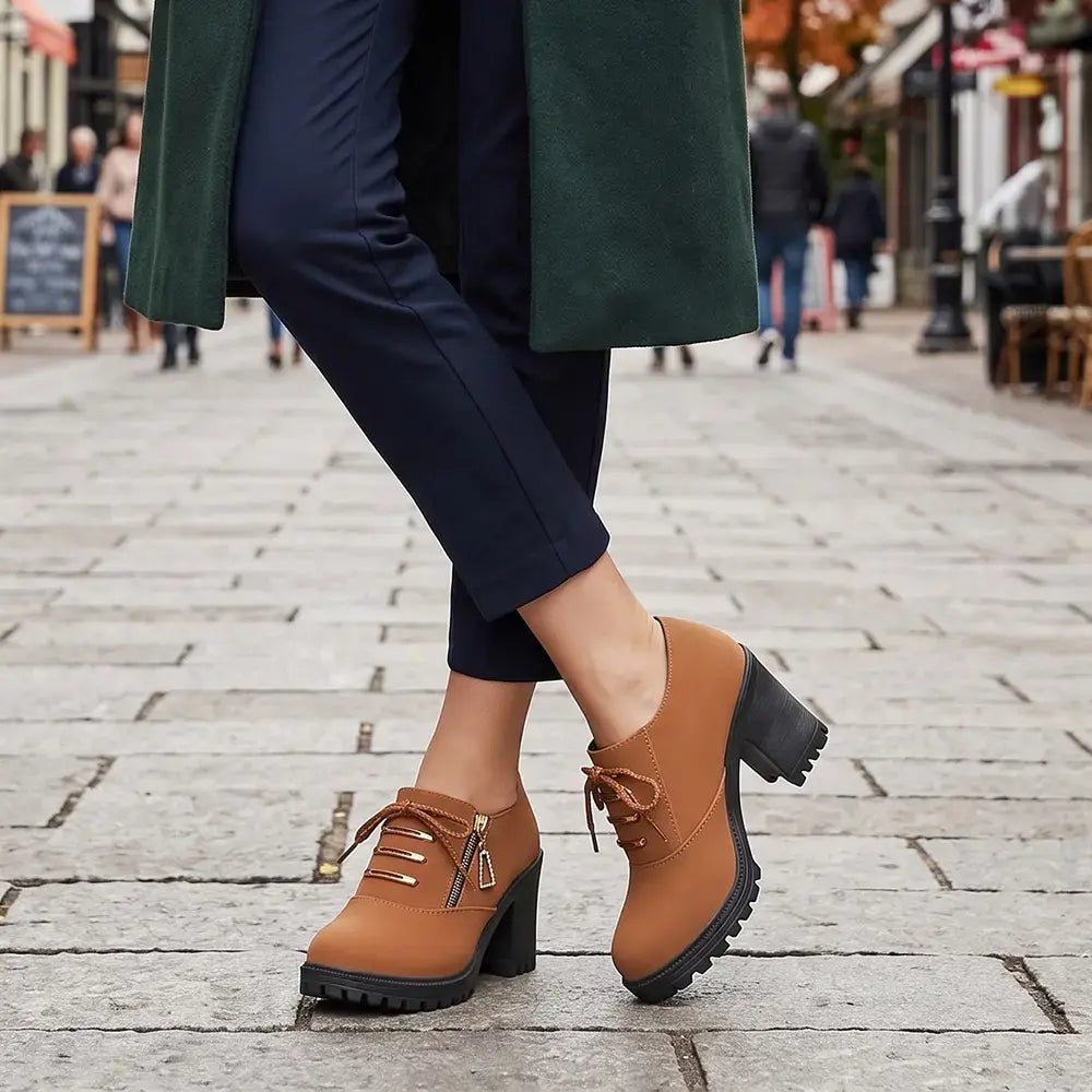【Mărimi 35–42】🤎 Botine maro cu toc pentru femei, în stil vintage – combinația perfectă între stil și confort