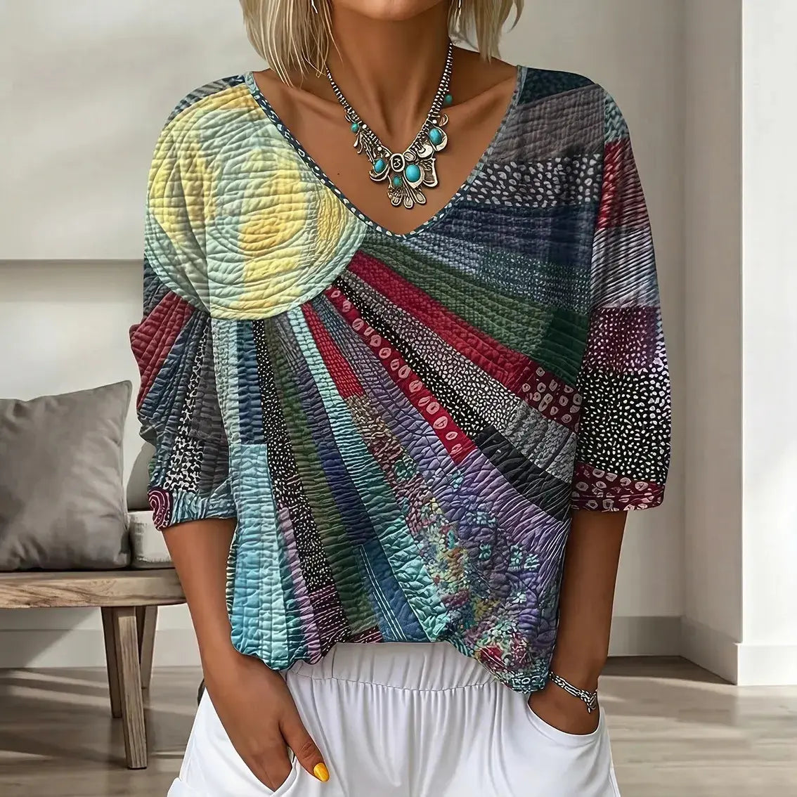 ⏰Tricou cu mânecă trei sferturi, decolteu în V, imprimeu floral retro și imprimeu artistic în gradient.