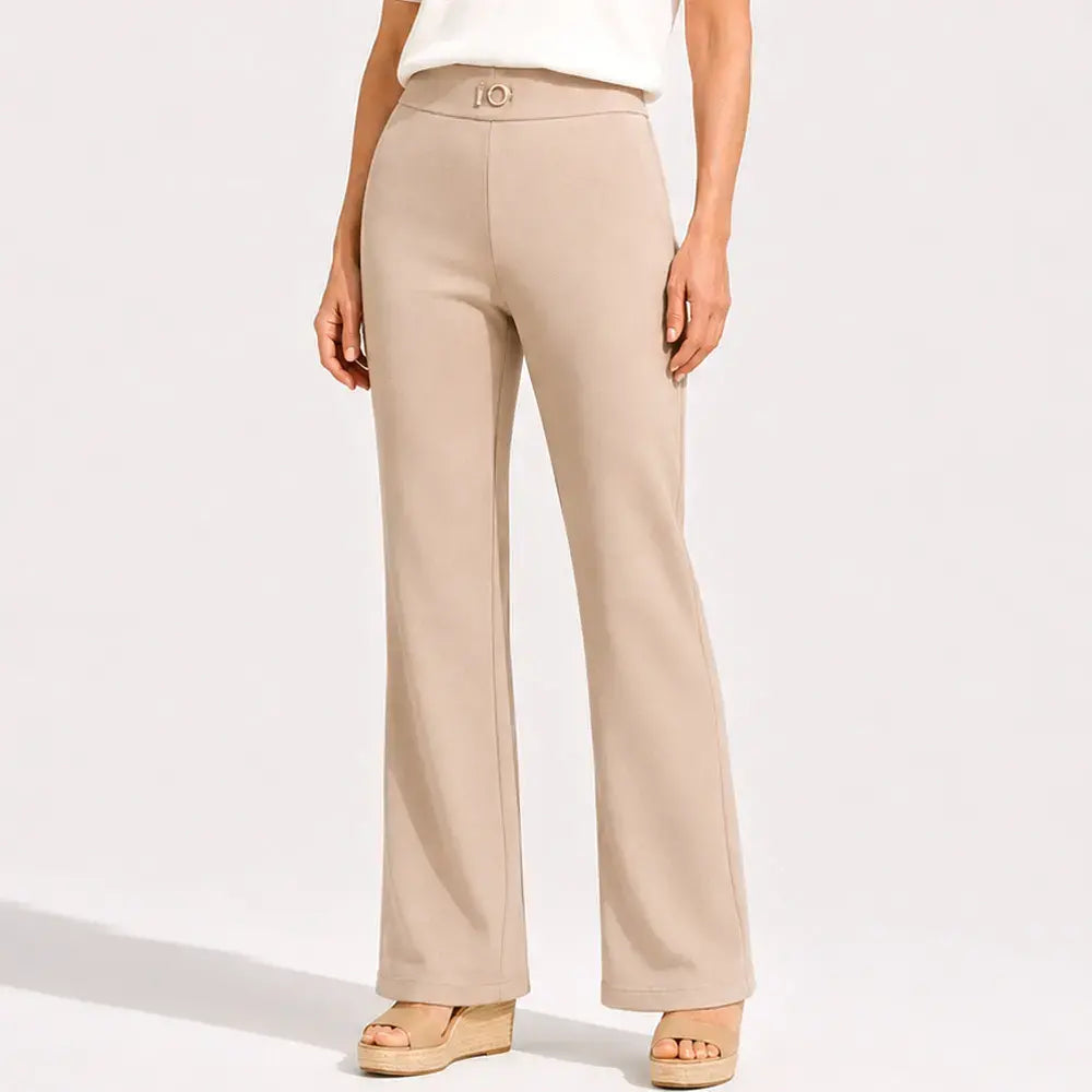 👖 Pantaloni de damă cu talie înaltă – pantaloni evazați eleganți, confecționați din material elastic pentru o purtare confortabilă. Croiala modernă alungește vizual picioarele și se potrivește cu orice ținută. ✨