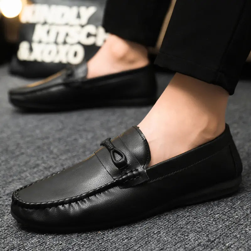 🔥🔥🥿 Pantofi casual din piele, cu profil jos, pentru bărbați – versatili și respirabili, prevăzuți cu tălpi moi, antiderapante.