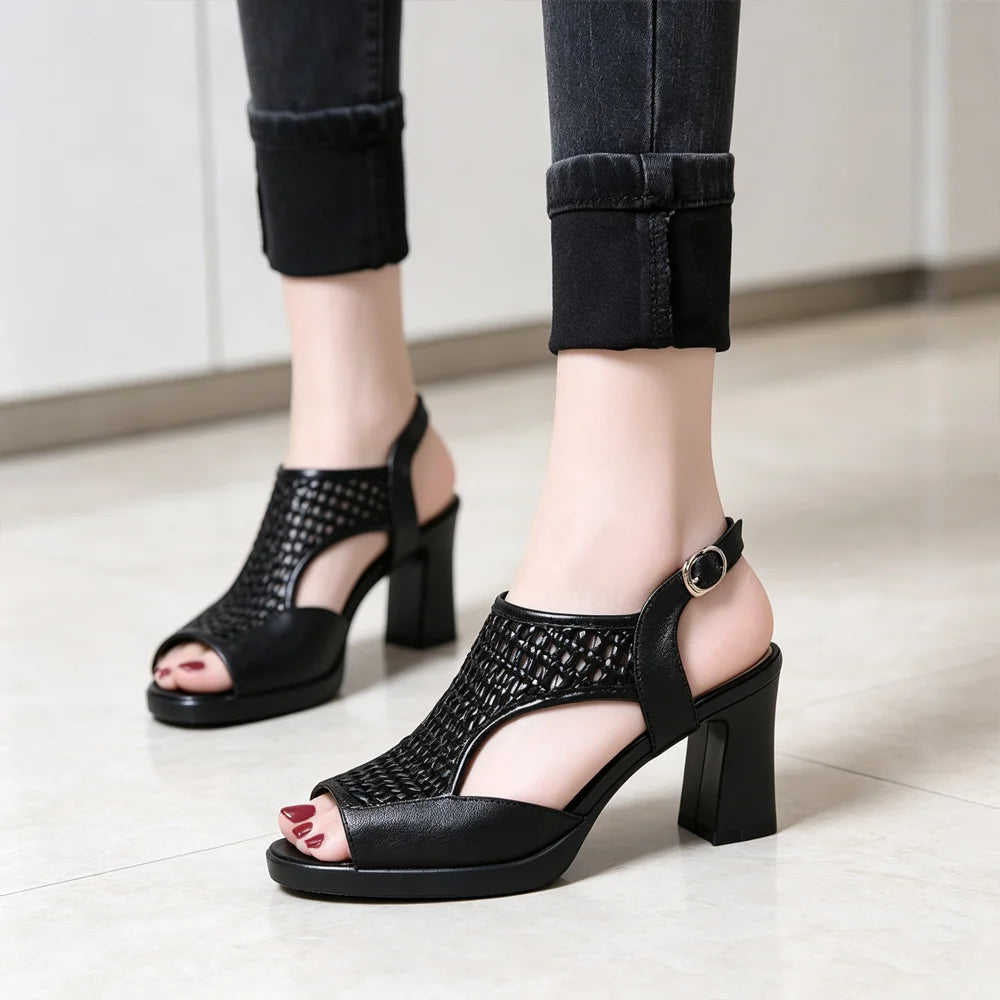 【35-40】👡Sandale de vară noi 2026, cu toc plat, cu vârful deschis, cu talpă groasă și toc plat, cu gura de pește (înălțimea tocului 5/7 cm)
